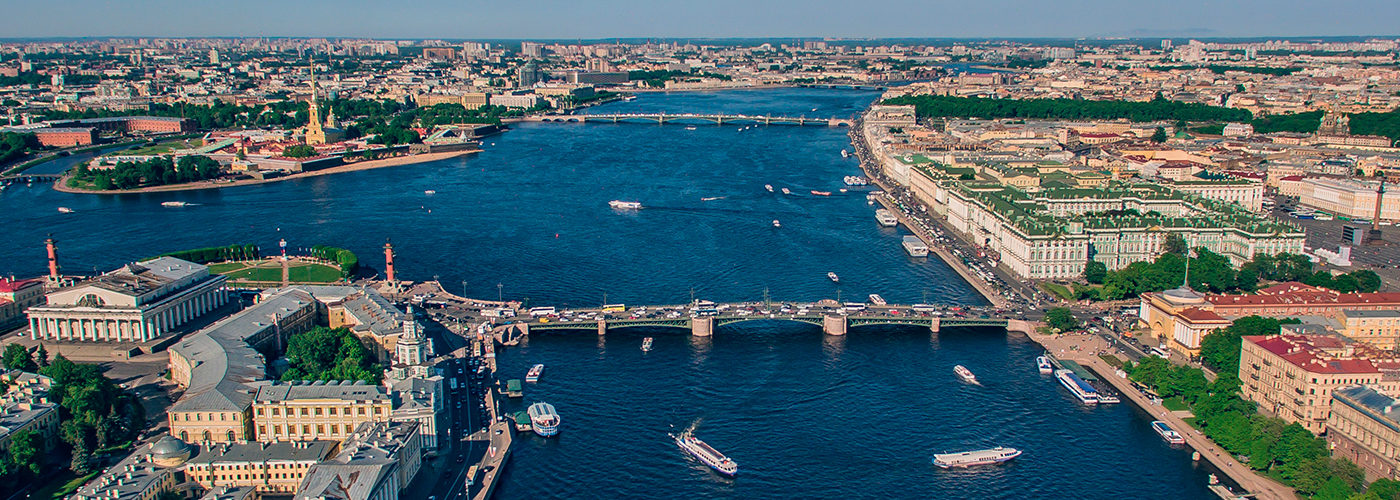 в Санкт-Петербург