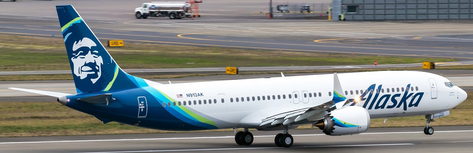 Boeing 737 MAX 9