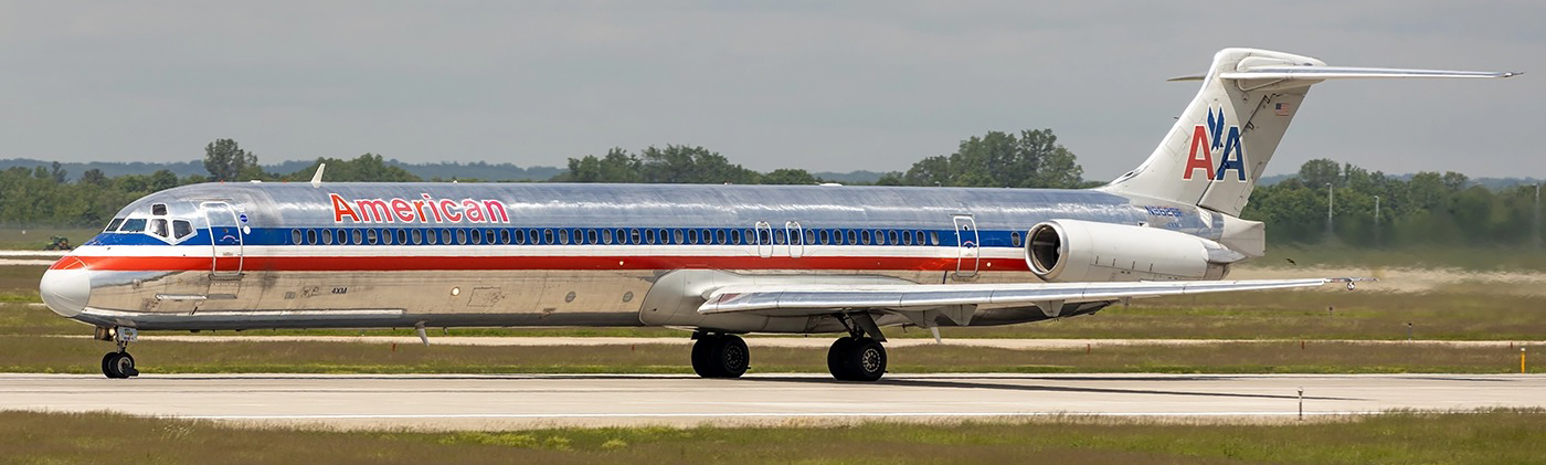 McDonnell Douglas MD-80